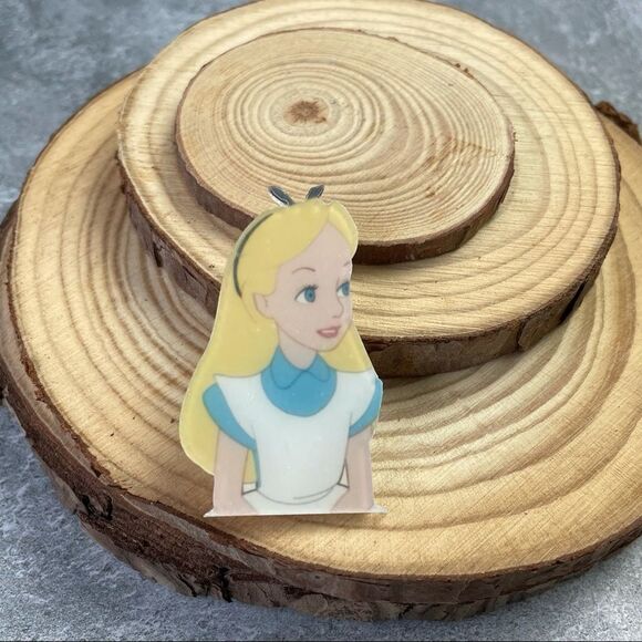 Alice in Wonderland Acrylic Pin/ Brooch Lapel - Picture 2 of 6